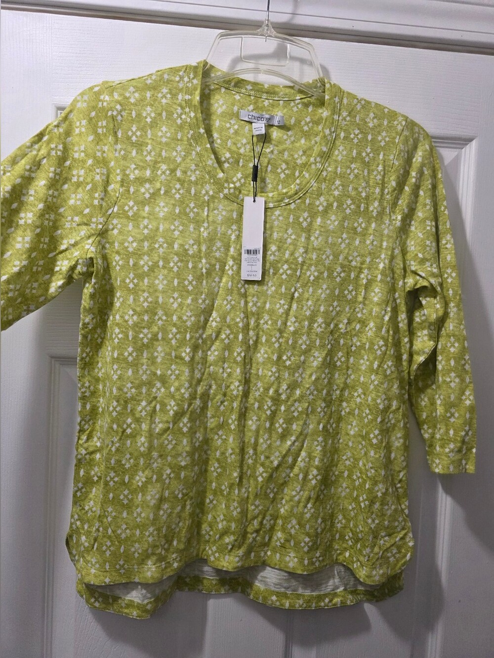 Chico's Citrus Green Printed Lightweight Round-Neck Top